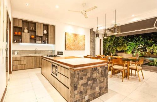 Sunset Road Villa | Villa Nikko I - 4Br Villa in Central Seminyak, Steps to Cafés & Shops