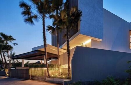 Berawa Villa | Villa Nini Elly | 6BR Canggu Villa w/Pool, Chef & Theatre