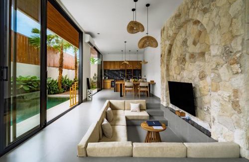 Mas Villa | Villa Purwa East by BaliSuperHost