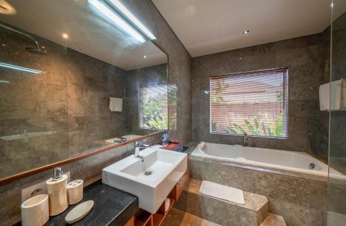 Central Seminyak Villa | Villa Seacluded 1 - 3BR Villa in Central Seminyak - Large Pool