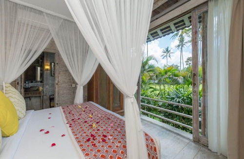 Munggu Villa | Villa Sungai Laut 2 Bedrooms Beachfront Wooden Villa in Canggu
