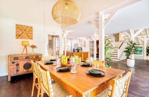 Petitenget Villa | Villa Verona - Right behind Beach, Lush Garden