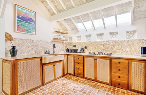 Petitenget Villa | Villa Verona - Right behind Beach, Lush Garden