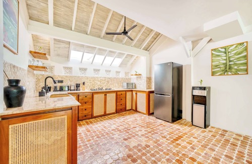 Petitenget Villa | Villa Verona - Right behind Beach, Lush Garden