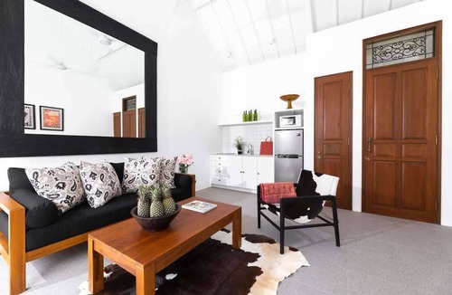 Petitenget House | Walk around Seminyak Petitenget from 1BR PoolVilla