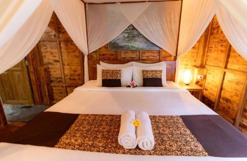 Melayang House | Wild Green Escape near Ubud