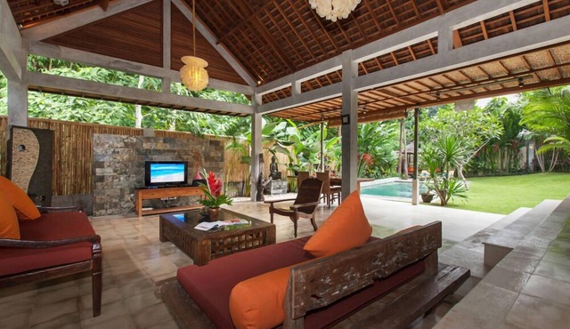 3 Bedroom Seminyak Private Pool Villa