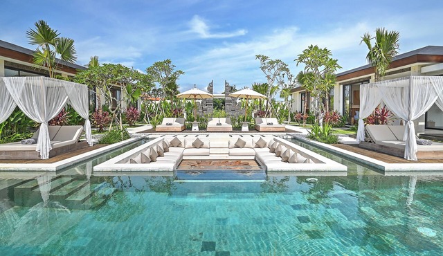 6BR Villa Manoe Pais a Sanctuary in Lush Ubud's RiceFields