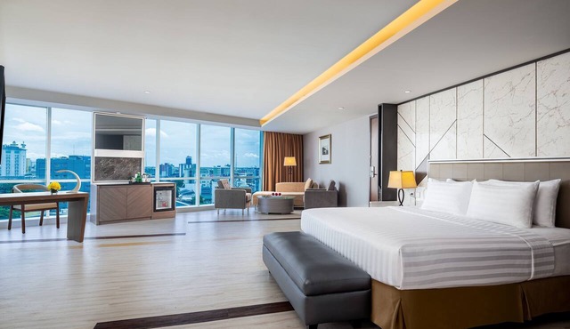 Aston Makassar Hotel & Convention Center