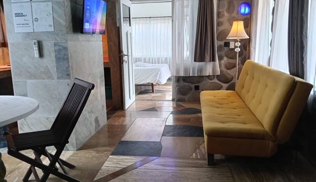 Beachside Amed Escape/Walk to Beach/Pool Access