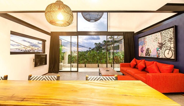 Contemporary Loft 200m from Canggu Shoreline