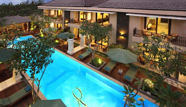 d'Penjor Seminyak