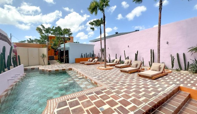 El Barrio Boutique Hotel & Bar