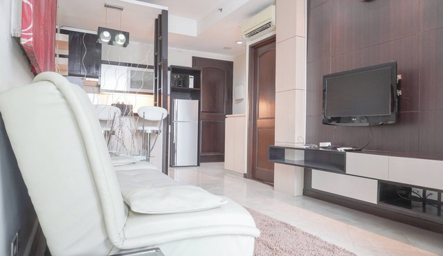 Elegant and Comfy 1BR with Extra Room Apartment at Bellagio Residence in Jakarta