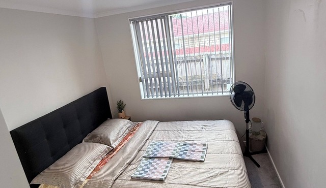 Furnished room near Auckland Airport in Mangere