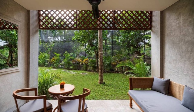 Grand Deluxe Balcony with Garden view