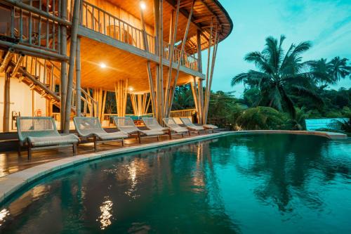 Green Oasis Retreats