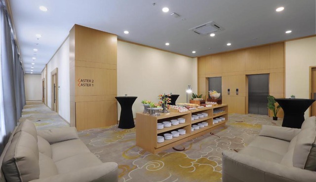 Harper Premier Nagoya Batam in Nagoya