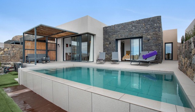 Holiday Villa 'Yucas 13' with Sea Views, Wi-Fi, and Air Conditioning in San Bartolome de Tirajana