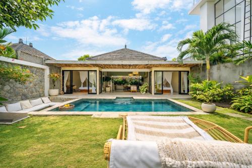Honey Mandarin - Private Pool Villa with Outdoor Lounge