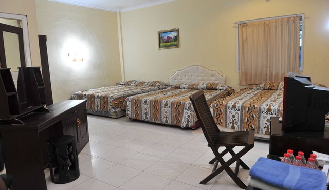 Hotel Queen Star in Sleman