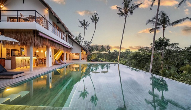 Infinity Pool Views | Yoga Shala | Jungle Hideaway