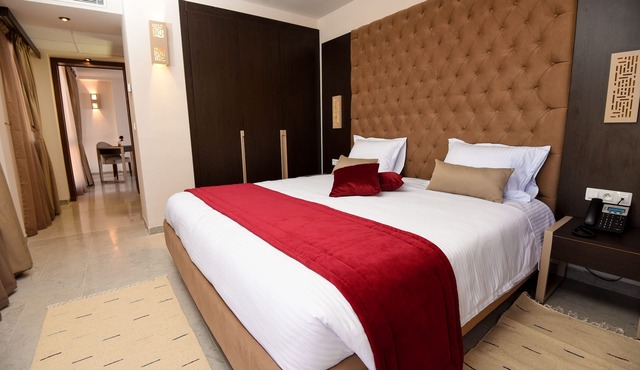 Lescure Business Hôtel and SPA