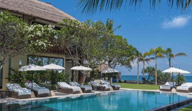 Luxe Vacay Villa Ambra | Chef & Staff | LVID-10