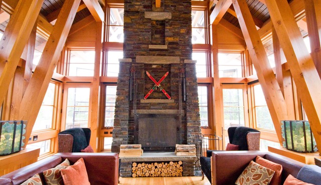 Modern Mountain Luxury Chalet at Kicking Horse Mountain Resort in Golden