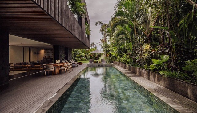 Ocean Palm 7BR Villa - Pererenan, Bali