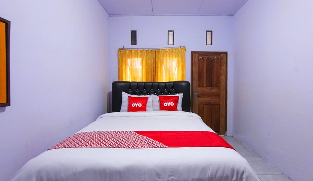 OYO 1721 A. Yani 95 Residence