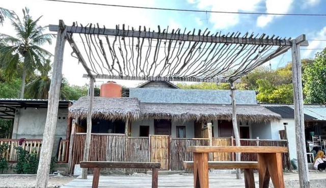 Pasir Homestay in Gili Gede