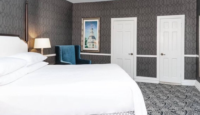 Pet-friendly Accommodation at Historic Inns of Annapolis | 0.3 mi to State House in Annapolis