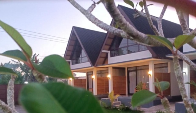 Puri Gajah Homestay and Villas