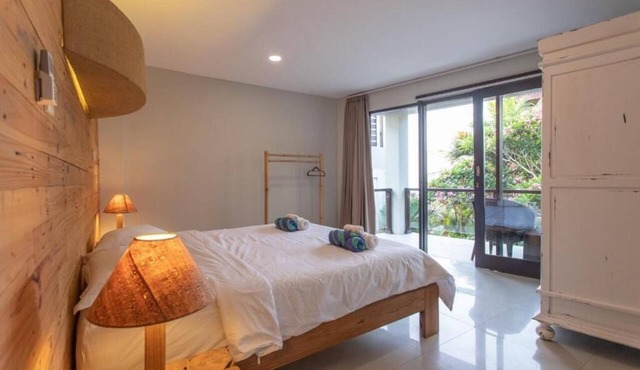 Santai Surf House