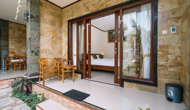 Sari Nusa Inn