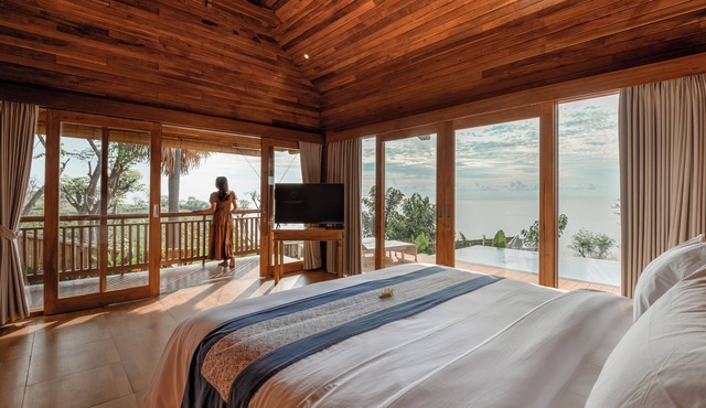 Seraya Cove Estate by Manara