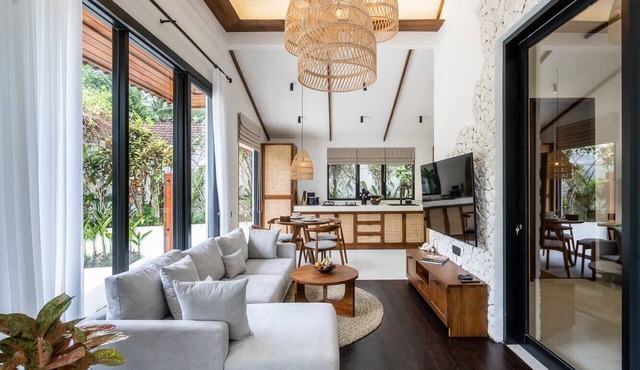 Serene 2BR Ubud Villa - Poolside Garden and Gazebo