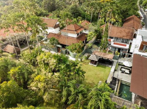 Shanti Estate Seminyak by Nakula