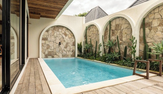 Spacious 4-bedroom Private villa in charming in Kuta with Swimming Pools