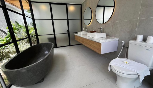 The Kon's Villa Bali Seminyak