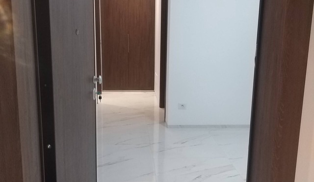 To rent a ground floor S+1 apartment in a new residence
