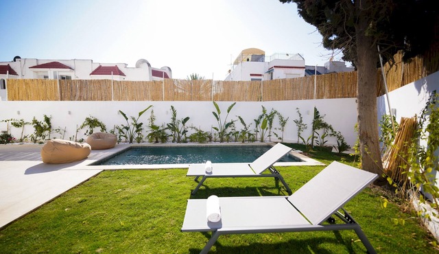 Villa Hermes: Seaside and luxurious