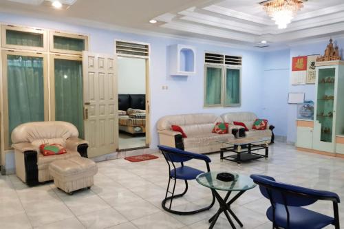 Villa MATAHARI BANDUNGAN in Bandungan