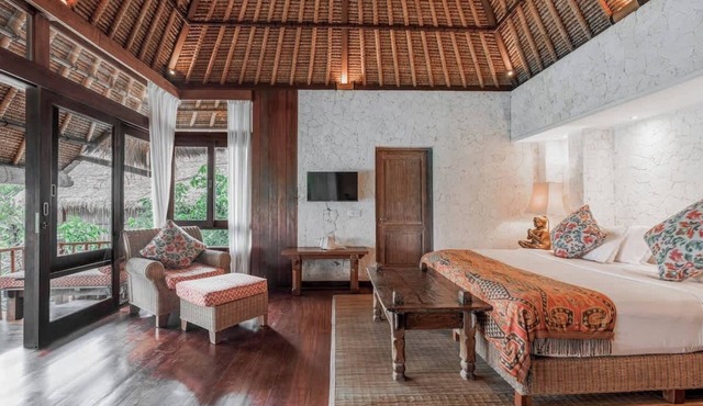 Villa Sayang - 4 Bedroom Villa