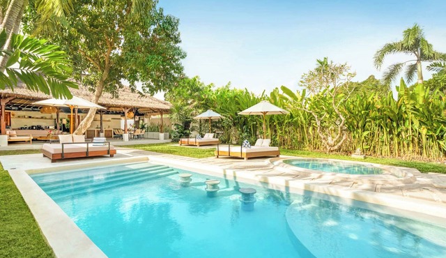 Villa Toscana - Huge 7BDR with 3 Pools