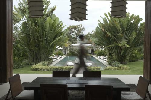YŪN Uluwatu