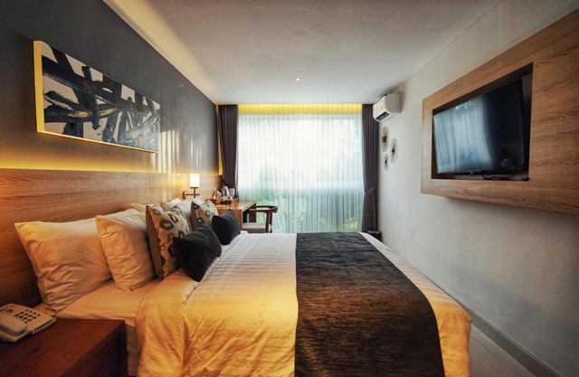 The Cakra Hotel 