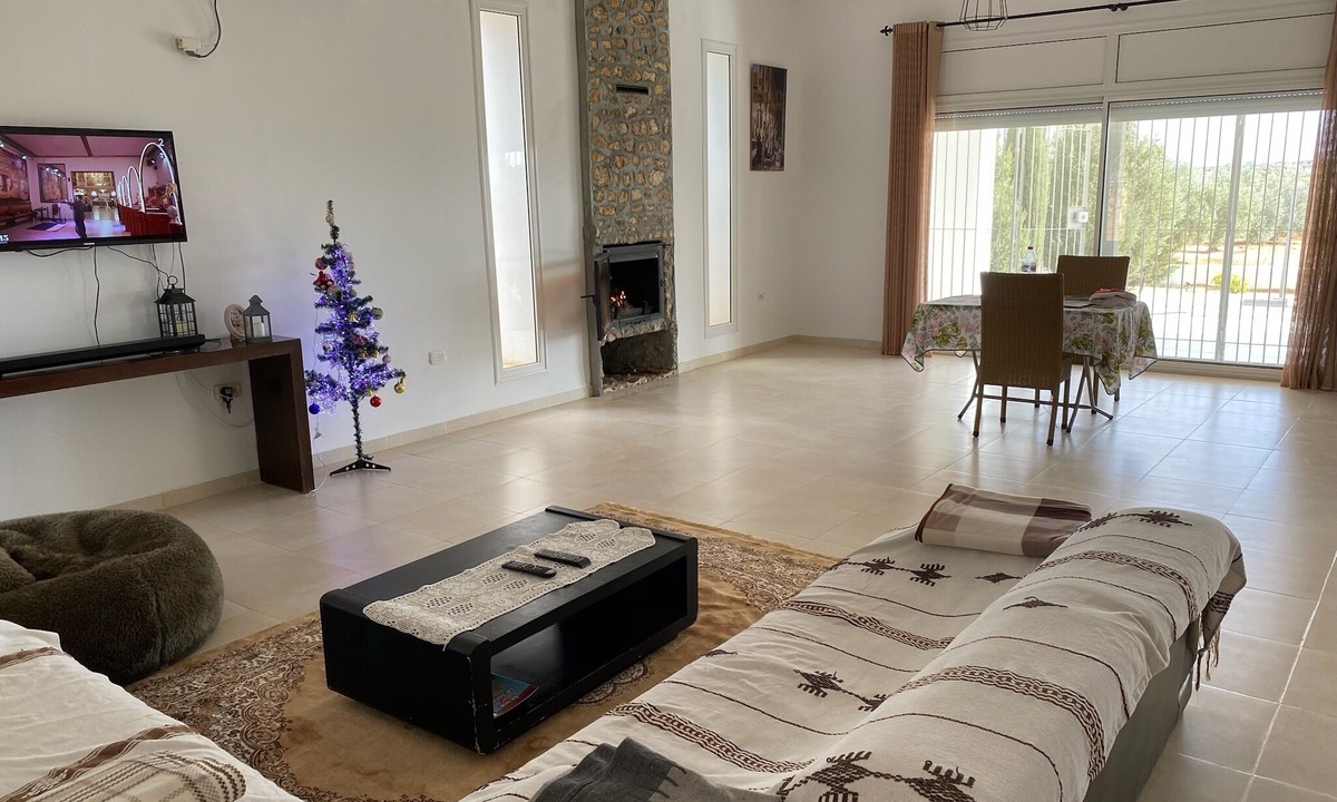 Nasrallah Villa | Cheerful 2-bedroom Villa With Pool