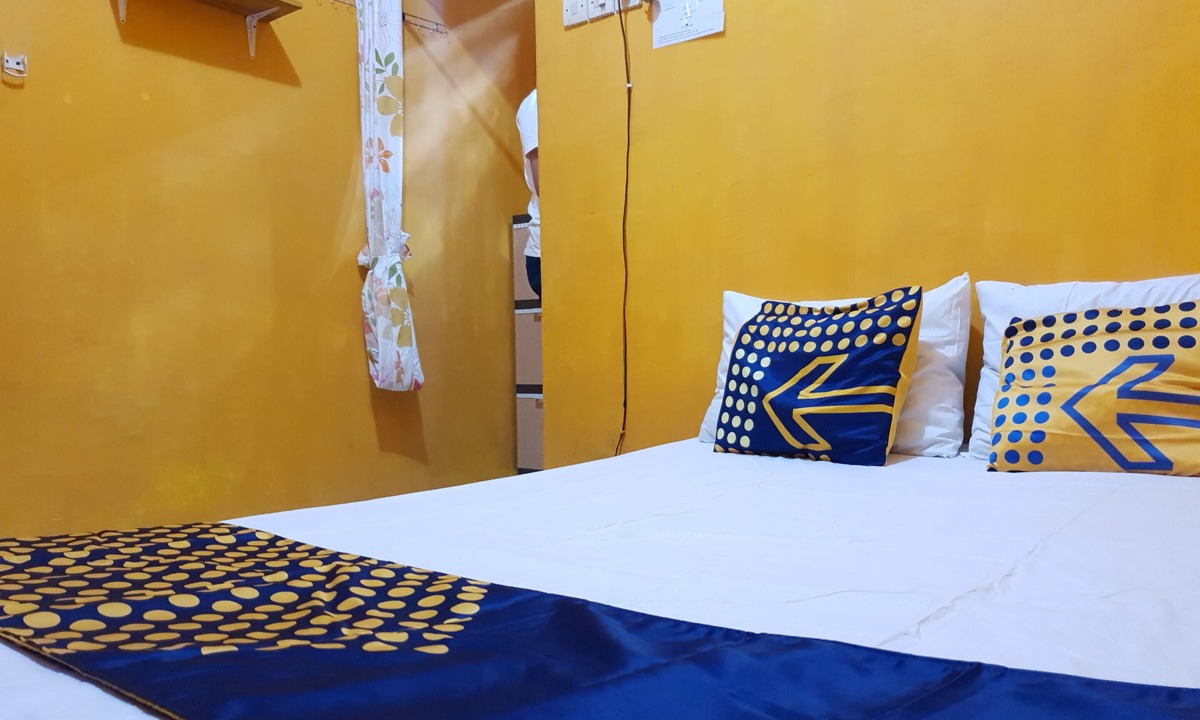 Rogojampi Hotel | Hotel O Kos Haji Jakfar SyariahNearPancoran mas 25